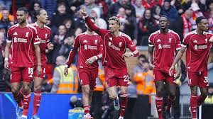 Liverpool besiegte Everton zu Hause mit 2-1.